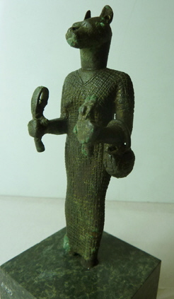 figurine