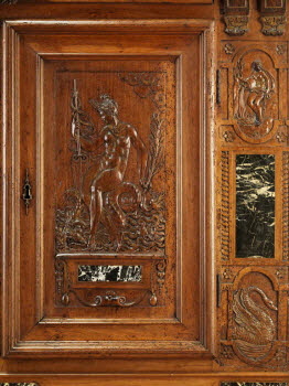 Armoire à deux corps et à décor de plaques de marbre, image 5/11