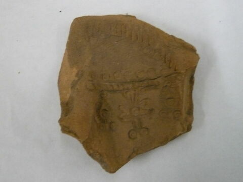 moule  ; fragment, image 2/2