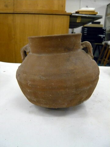 pot, image 2/2