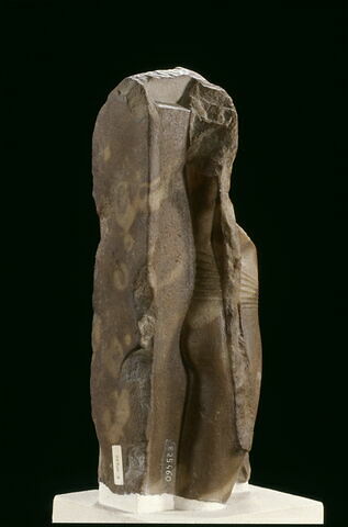 statue, image 6/15