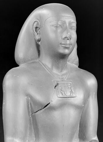 statue, image 11/11