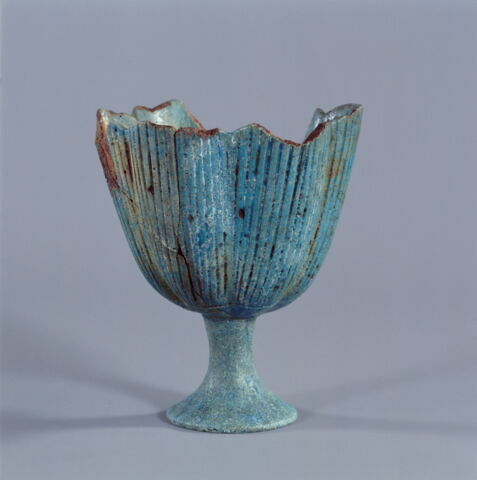 calice ; vase