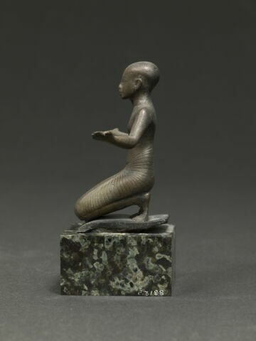 figurine, image 6/10