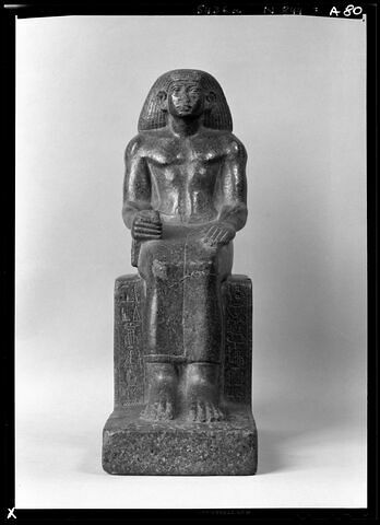 statue, image 7/11