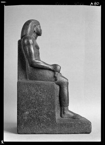 statue, image 11/11