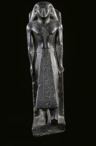 statue, image 12/12