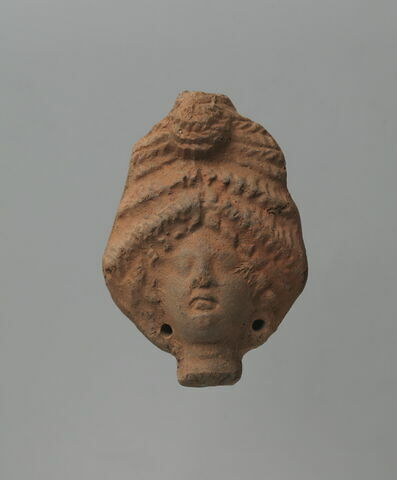 figurine de tête de femme romaine à cou fermé