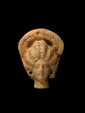 figurine de tête de femme romaine à cou fermé