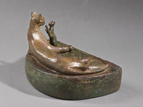 figurine, image 3/3