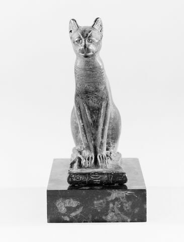 figurine, image 3/5