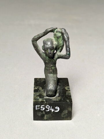 figurine de donateur, image 2/5