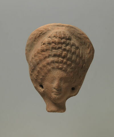 figurine de tête de femme romaine à cou fermé