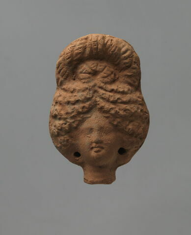 figurine de tête de femme romaine à cou fermé