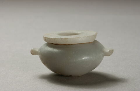 pot ; vase miniature