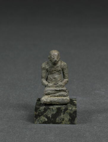 figurine