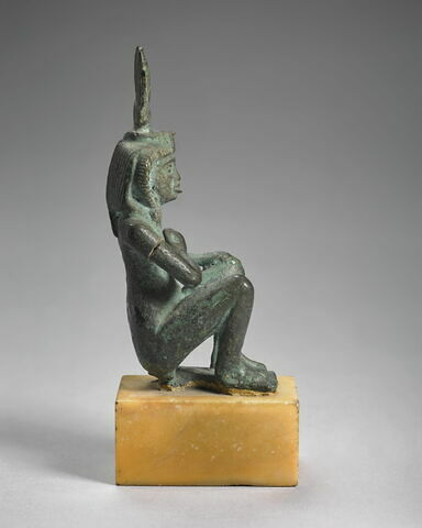 figurine, image 3/4