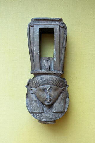 sistre à naos ; sistre, image 2/2