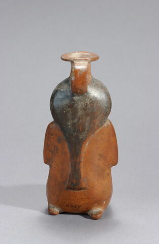 vase plastique, image 4/7