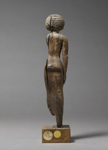 statuette, image 2/10