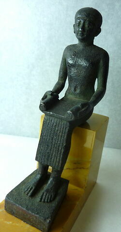 figurine, image 2/6