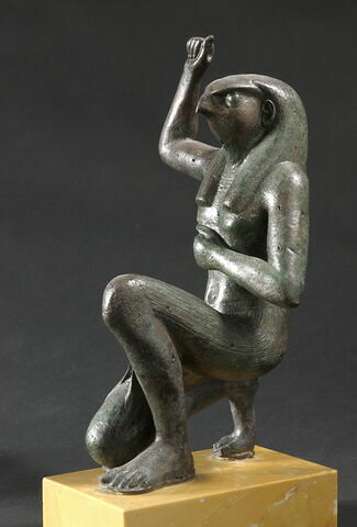 figurine, image 2/2