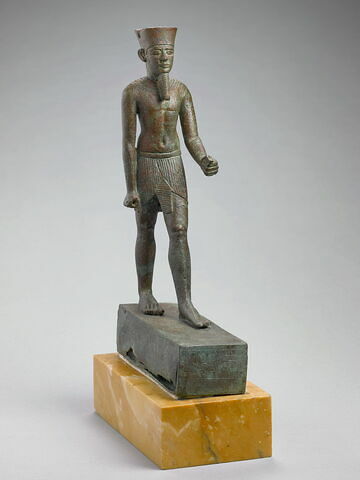 figurine