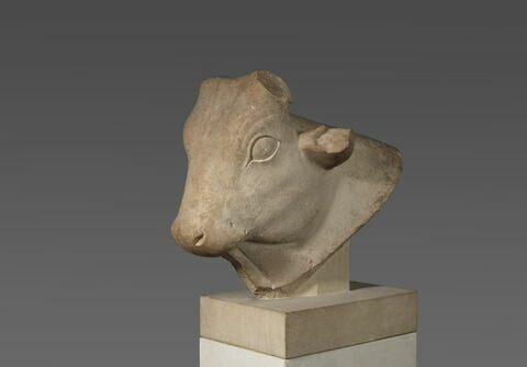 statue, image 2/6