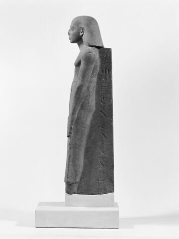 statue, image 7/12