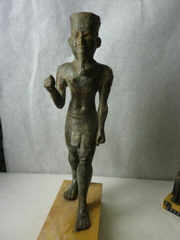 figurine