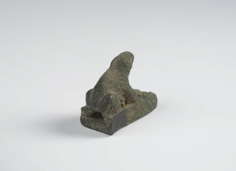 figurine ; bassin à libation