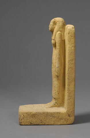 statue, image 2/6