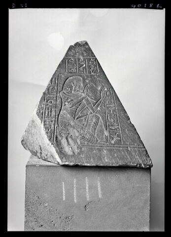 Pyramidion de Pay, image 10/13