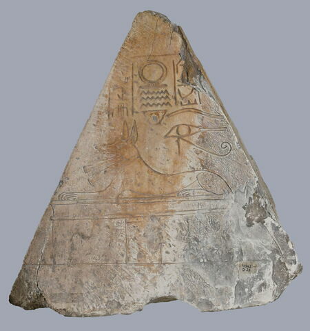 Pyramidion de Pay, image 4/13