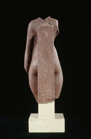 statue, image 11/21