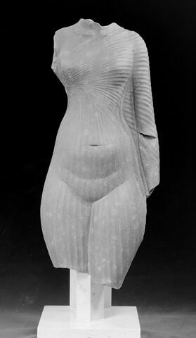 statue, image 14/21