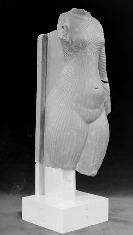 statue, image 16/21