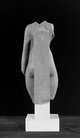 statue, image 18/21