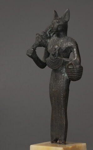 figurine, image 2/2