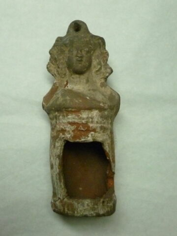 figurine ; lanterne