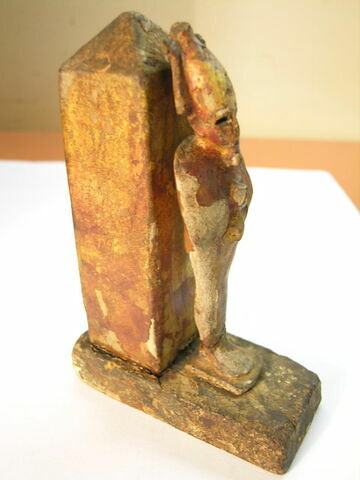 figurine d'Osiris à l'obélisque