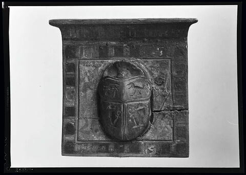 pectoral en naos ; scarabée de cœur, image 4/4