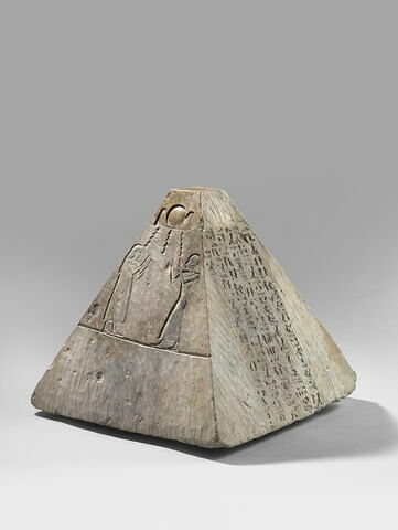 Pyramidion de Djedhor