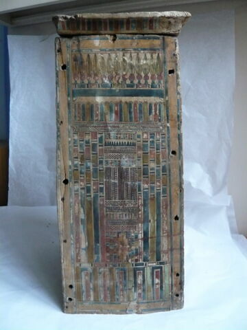 coffret funéraire à corniche, image 3/3