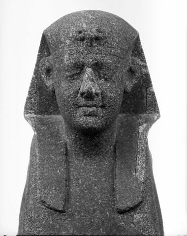 statue, image 4/6