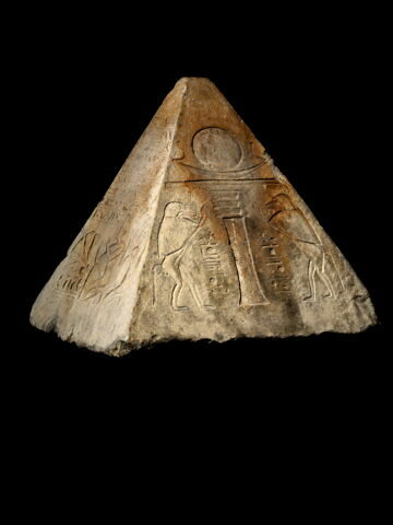 pyramidion tronqué, image 16/28