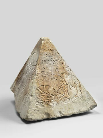 pyramidion tronqué, image 8/28