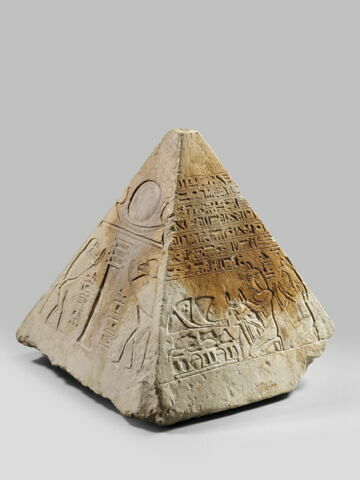 pyramidion tronqué