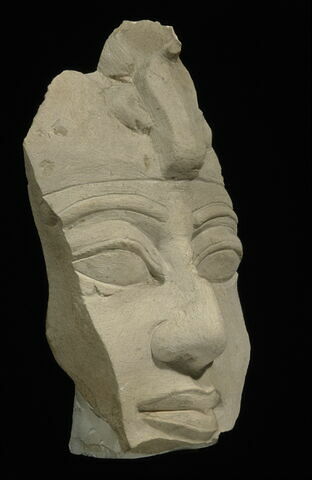 statue, image 5/5
