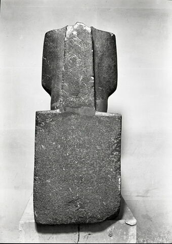 statue, image 6/6